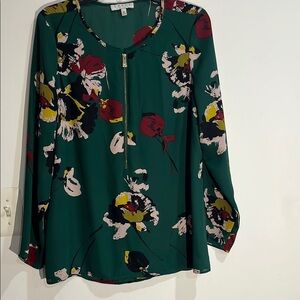 Chaus Green Graphic Long Sleeve Blouse